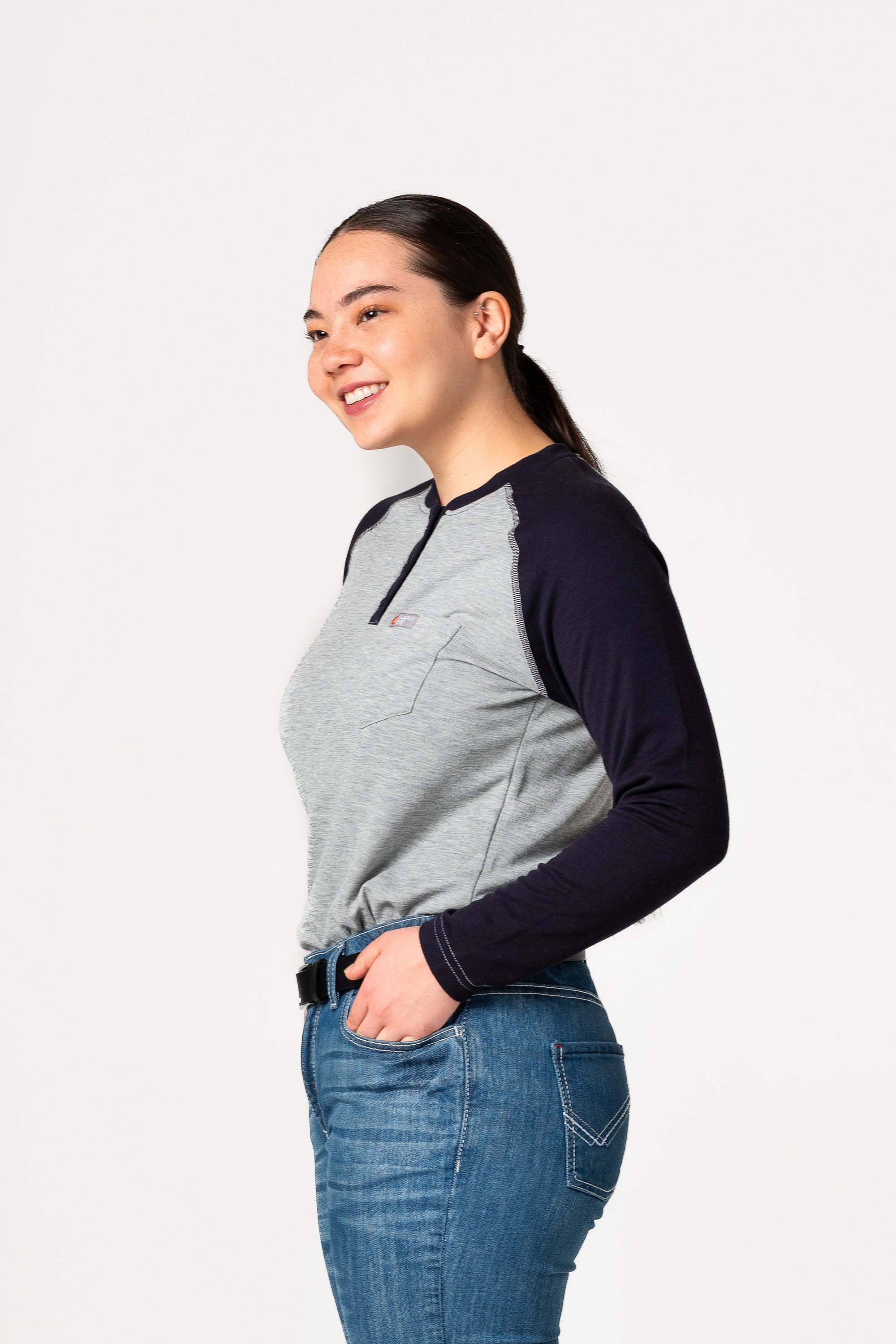 Women's FR Raglan Henley – 6oz. Inherent Knit | Gray-Navy